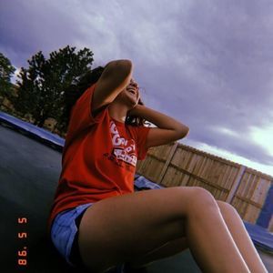 Meet your Posher, Corinne